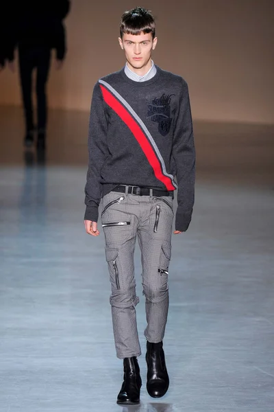 Look 29